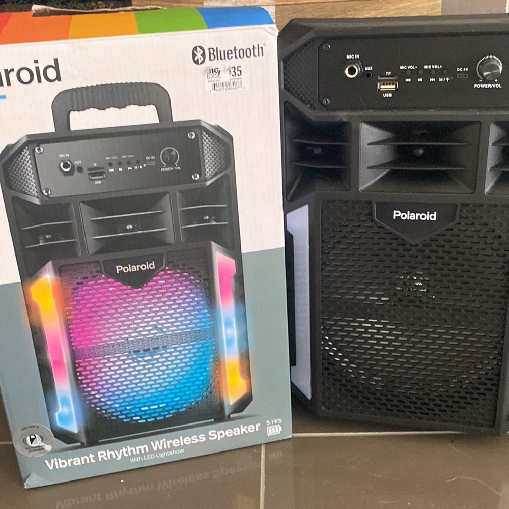 Polaroid Bluetooth speaker